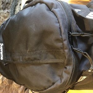 Supreme backpack pic